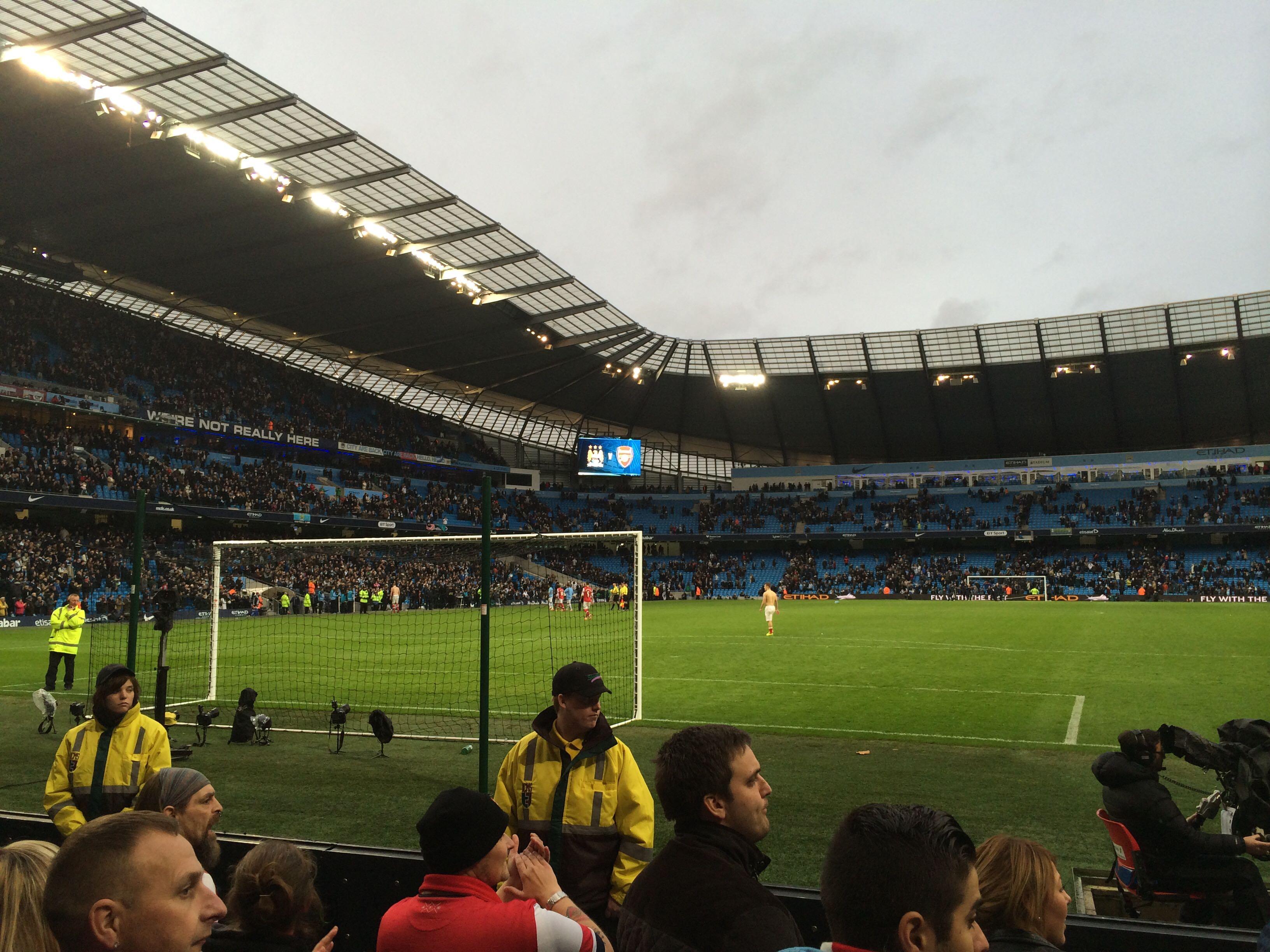 更得益于场 更得益于场