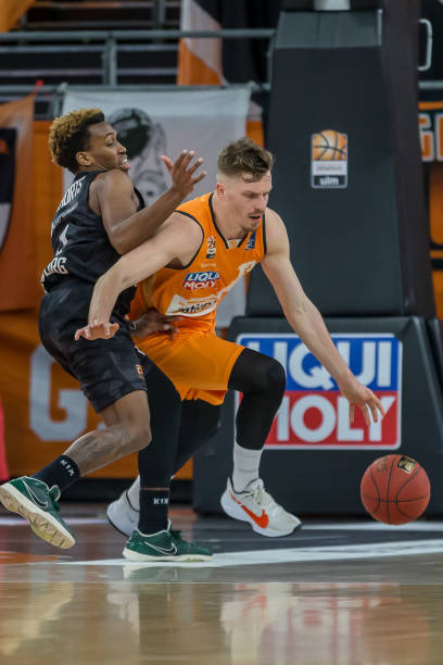 我们可以通 我们可以通